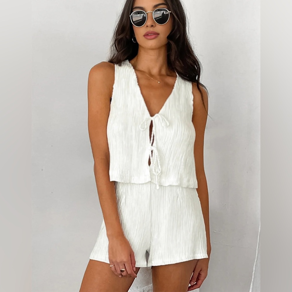114 Solid Tie Front Vest With Shorts Set